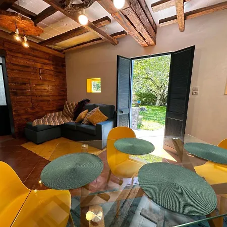 Casa Da Nogueira * بورتو مونيز